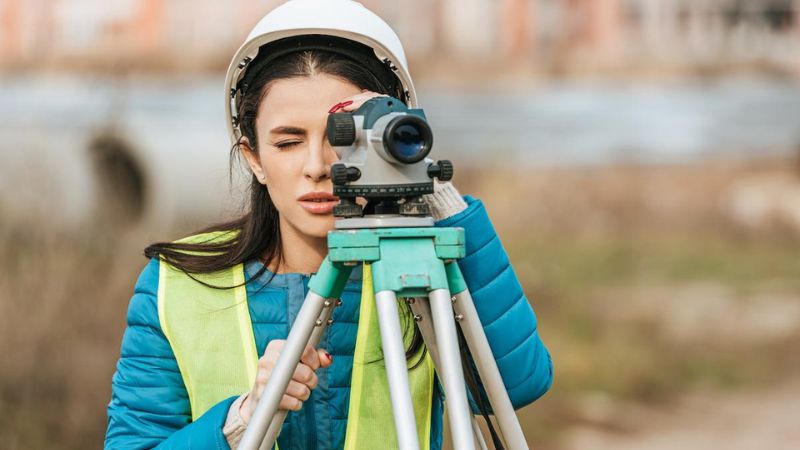 difference between site plan and land survey for property boundaries